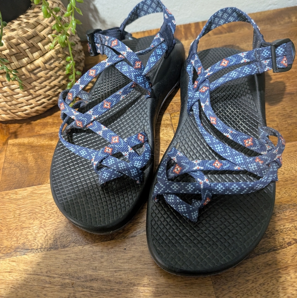 Chaco J106108 ZX2 Classic Wink Navy Blue Toe Loop Strap Sandals Women's Size 8‎
